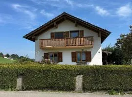 Freistehendes Haus - Garten - Netflix - Stellplatz - 30 Minuten zum Chiemsee