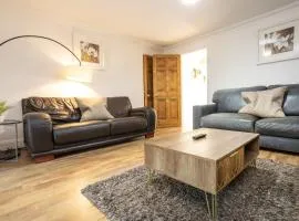 Southernwood House Long Stays Free Parking WiFi