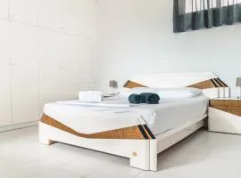Ansolive Retreats