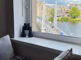 River-View Loft, sleeps 4, with parking