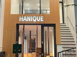 Hanique Cafe and Stay, hostel in Hanoi