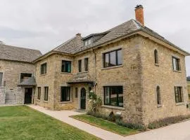 La Ferme d'Auwez - Les Hirondelles - Gîte 15 pers avec piscines et sauna