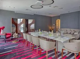 Hotel Residences at Novotel Manila by Amira Luxury
