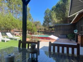 La grange sous les pins landais, Hotel in Pissos