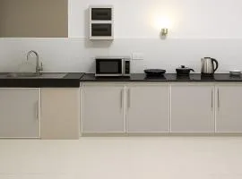 2-Bedroom Stay in Colombo 05