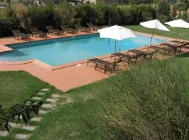 Farmhouse Agriturismo Borgo in Santa Lucia