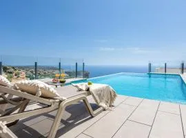 Villa Falqui by Abahana Villas