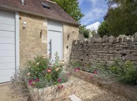 Luxury One Bed Annnex on Rodborough Common
