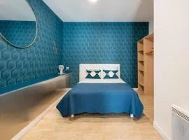 Angoulême, cosy T2 centre ville , TV , WIFI , 4 pers , moderne , parking