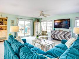 Bowers Beach Vacation Rental 2 Blocks Away!, villa i Frederica