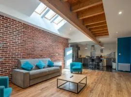Loft Angouleme Gare 6 pers , WIFI ,TV , centre ville, calme