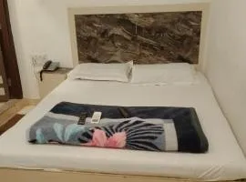 Hotel Raj Guest House