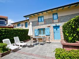 Casa Pedroso, hotel v destinaci Noja