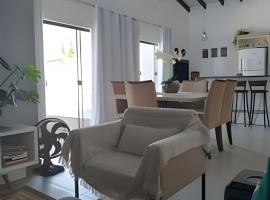 Casa Mar Praia do Barco c/ piscina.，位于卡庞达卡诺阿的酒店