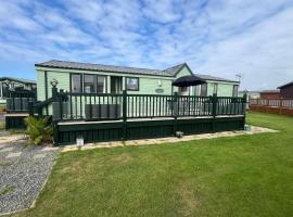 Beach Retreat, hotel in Ynys-lâs Station