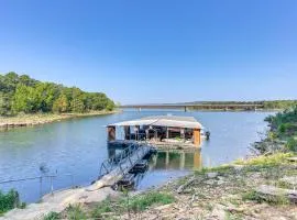 Shared Dock and Yard Greers Ferry Lake Home!