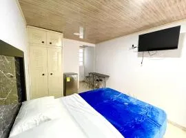 GURUS FR - Casa Querendona, cerca San Jorge y parque El Lago