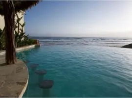 Top-Floor Rosarito Penthouse with Ocean Views, Sauna, Jacuzzis and Pools