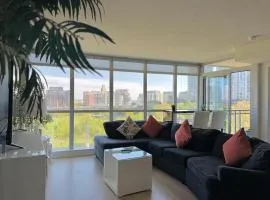 LakeView 2Bdrms 2Baths with 3 real beds and parking