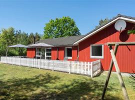 0327-Romo-Skovskaden-14, hotel in Høm