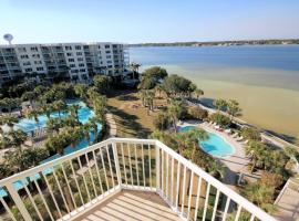 Destin West Osprey PH04 - Penthouse Luxury - Rooftop Terrace - Private Hot Tub & Grill, khách sạn ở Fort Walton Beach