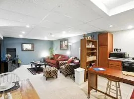 10 Mi to Dtwn Cozy Couples Getaway in Cincinnati