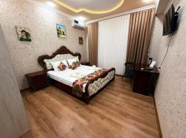 M house - 10 minutes to Old City by Walk, hotel in Buxoro