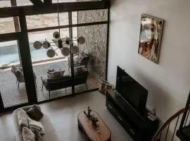Playa Laska - Beachfront Luxury Villa & Pool - Duplex A