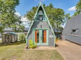 Cozy Cabin with Deck and Boat Launch Access in Lampe!