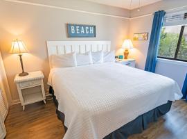 NEW! Large 1BR at The Golf Colony at Baytree, Pool, hotel di Stephens Crossroads