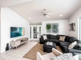 Northshore Oceanfront Home- 5 bedroom and 4 bath