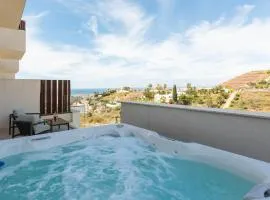 Stunning House with Private Jacuzzi and Sea views