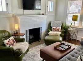 Cozy Campus Cottage