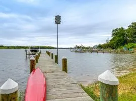 Patio & Water Views: Serene Bohemia River Escape!