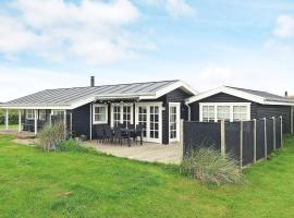 8 person holiday home in Løkken-By Traum, готель у місті Леккен