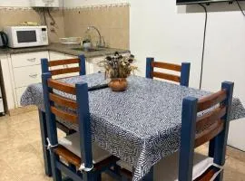 Jacarandá- PLANTA BAJA- Casa o Deptos - Cerca de todo- Solo con seña