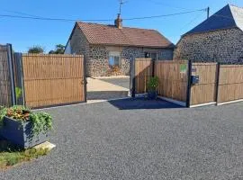 Maison granit avec jardin privatif, plain-pied, 2 chambres, tout inclus, proche loisirs et nature - FR-1-497-190
