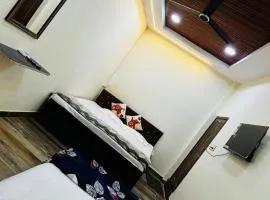 Shree nidhi comfort stay MAHAKAL ki krupa ujjain