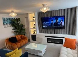 Spacious Double room in 4bd House for Contractors