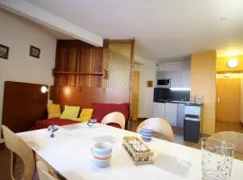 Studio central au pied des pistes avec balcon, 4 pers, piscine été - FR-1-549-150