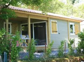 Chalet 5 pers avec terrasse à Ribes - API-1-52-661