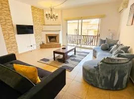 SKY Line City Apartment, 150m from Chabad Lubavitch
