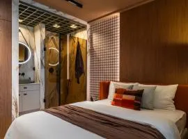 H24 - Parkside Apartment