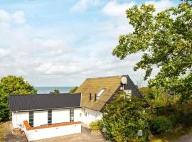 10 person holiday home in Allingåbro-By Traum
