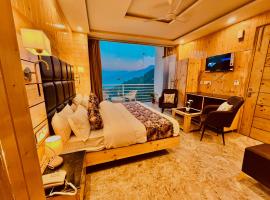 Hotel Classic Crown - #scenic mountain view #open terrace #parking #premium rooms with balcony #guest preferred #best selling hotel in mussoorie, hotel with parking in Mussoorie