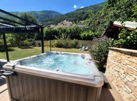 Chalet avec Jacuzzi, billard, jardin clos, proche Paradiski, hotel di Aime La Plagne