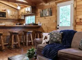 Copperhead Cabin- Hocking Hills Hot Tub Games