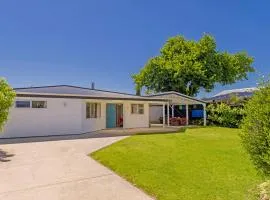 Gone Coastal - Whangamata Holiday House
