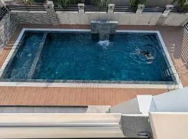 Pool apartment