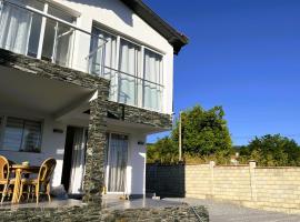 Trinity House, casa de campo em Obrochishte